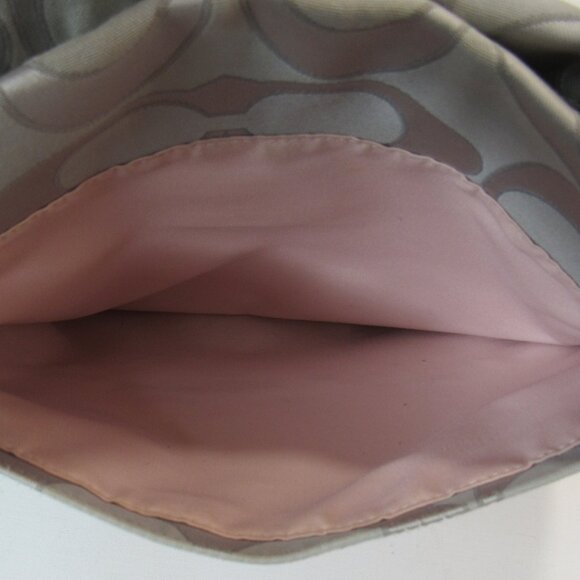 Coach Crossbody/Shoulder Bag Signature Stripe File Coated Gray/Pink Lining - Picture 4 of 9